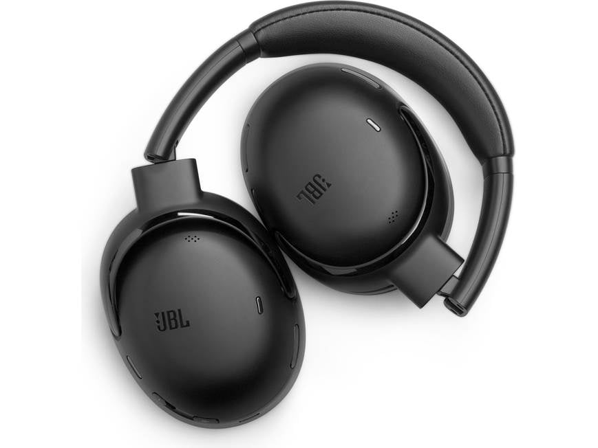 Vista frontal angular de los audífonos JBL Tour One M3 negros
