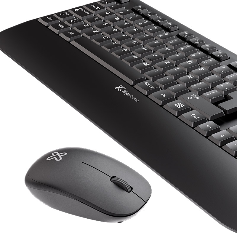 Vista angular del combo teclado y ratón Klip Xtreme KeyRoll KCK-300S sobre fondo blanco