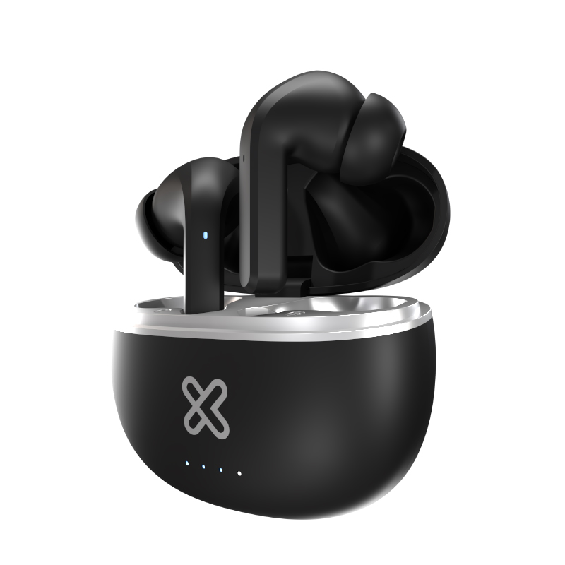 Vista del audífono Klip Xtreme EdgebudsPro KTE-750BK negro sobre fondo blanco