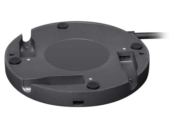 Vista angular oficial limpia del Logitech Rally Mic Pod Hub