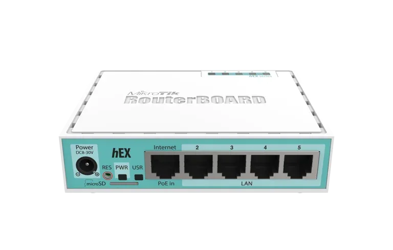 Vista frontal del router MikroTik hEX RB750Gr3