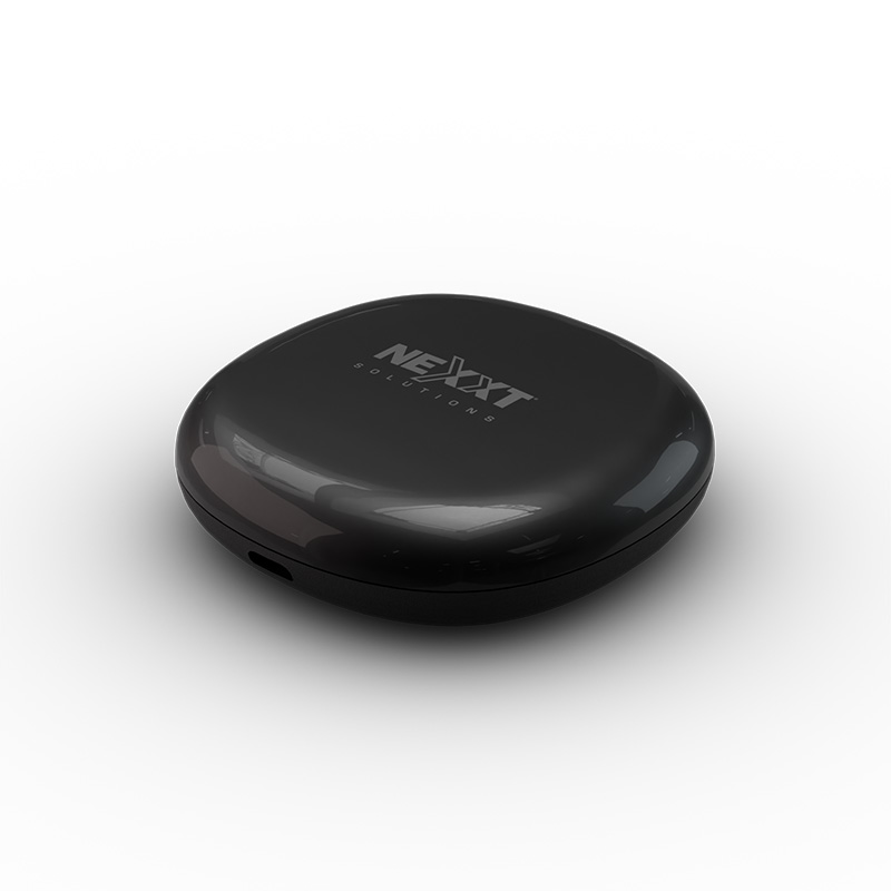 Vista limpia del control universal inteligente Nexxt Home IR y RF